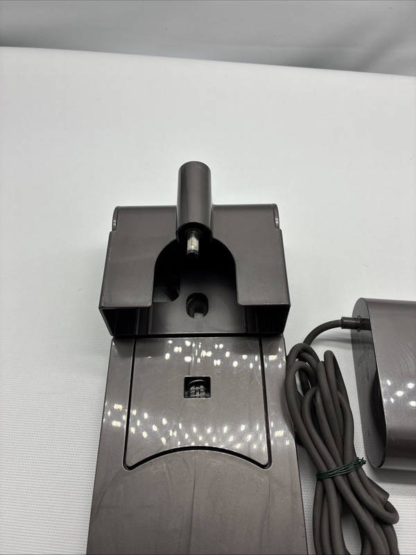 Genuine Dyson Wall Mount Charging Dock Charger MODEL:210826-03 gallery