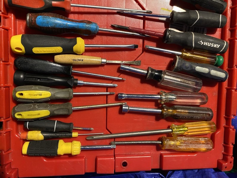 Assorted Screwdriver, Flathead & misc Large Lot Over 45 Pieces gallery
