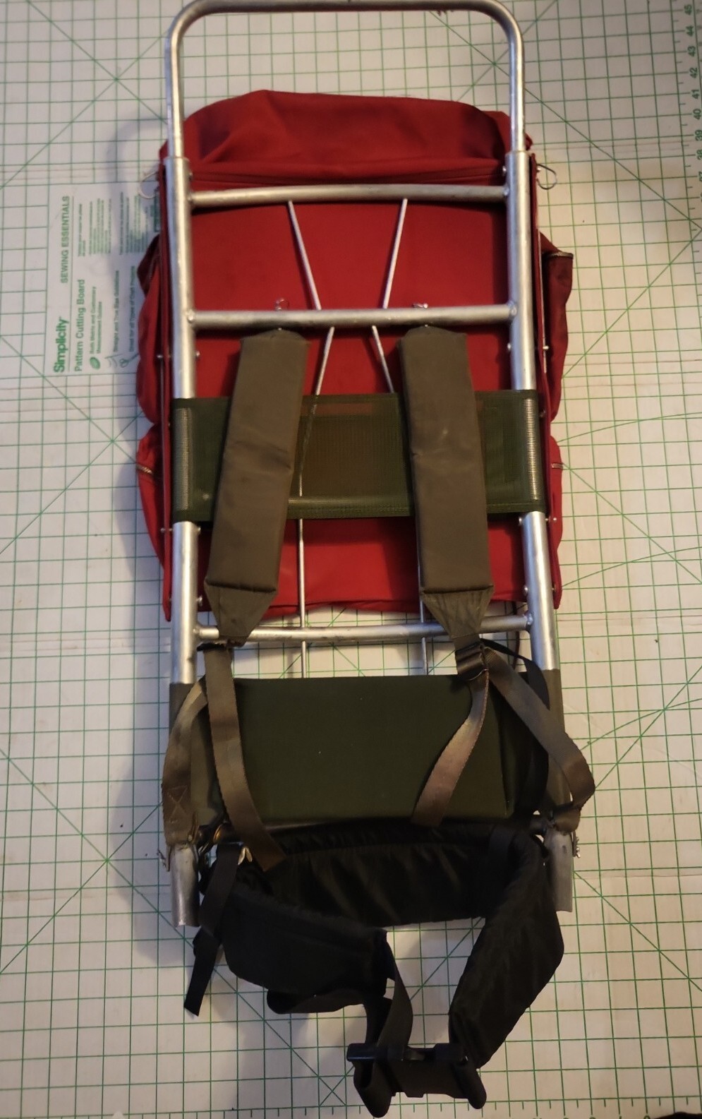 Vintage KELTY External Frame Hiking Backpack medium Multi Pocket Red  2