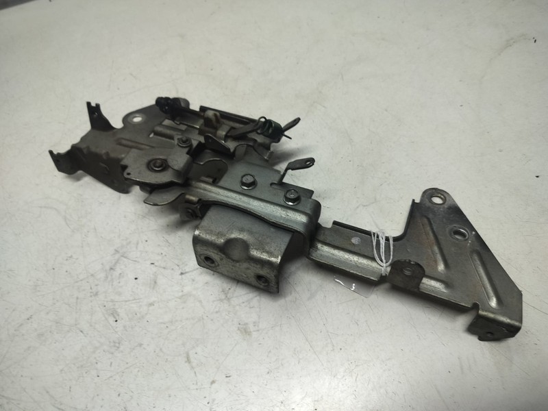841528 BRIGGS AND STRATTON ENGINE CONTROL BRACKET gallery