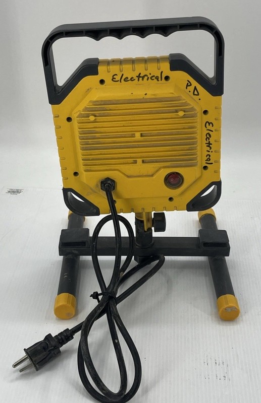 Intertek Portable Work Light, Model 6335, 120 Vac, 60 Hz, 45 W. {LL}. gallery
