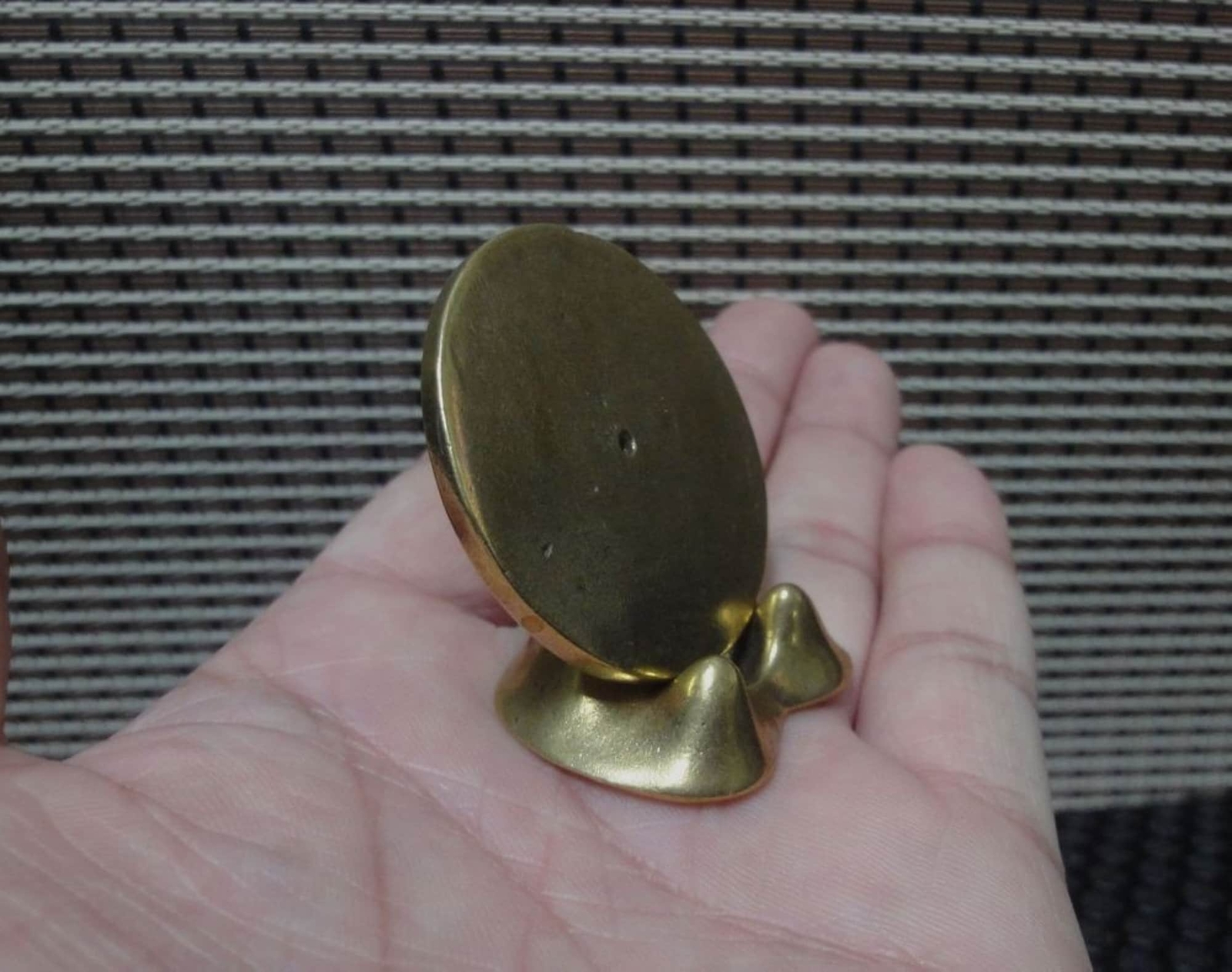 Vintage Style 2Pcs Set Solid Brass Copper Disc Shape Statue Incense Stick Holder gallery