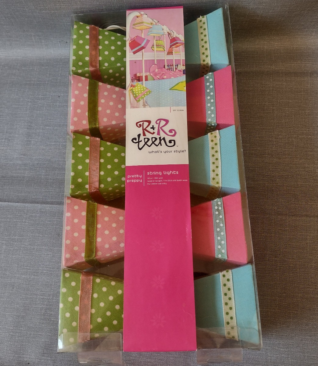 R & R teens Pretty Preppy String Lights 9" in Length gallery