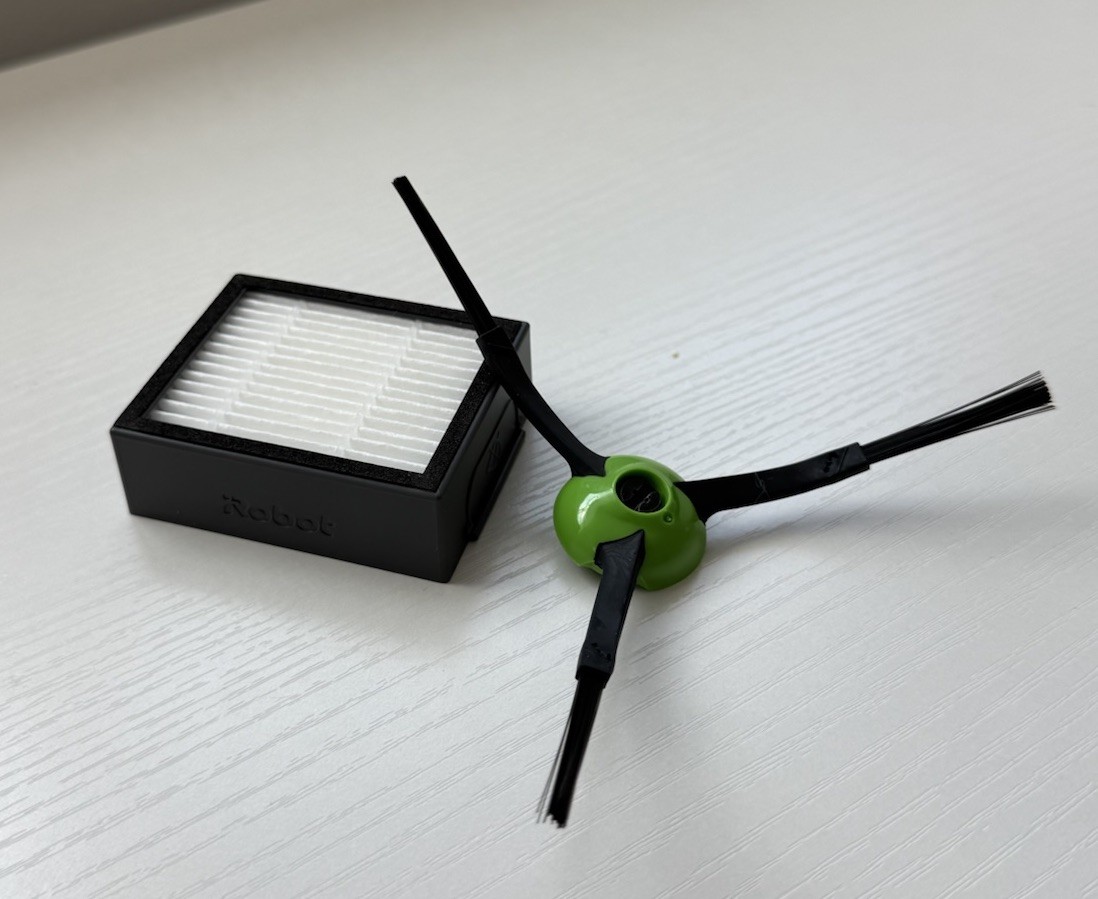 Replacement Side Brushes & Filters for iRobot Roomba E I J Series New gallery