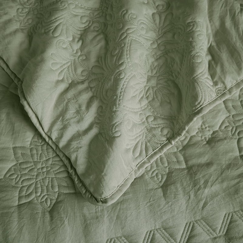 Boho Green Quilt Set King Size Bedding Comforter with Pillow Shams Floral gallery