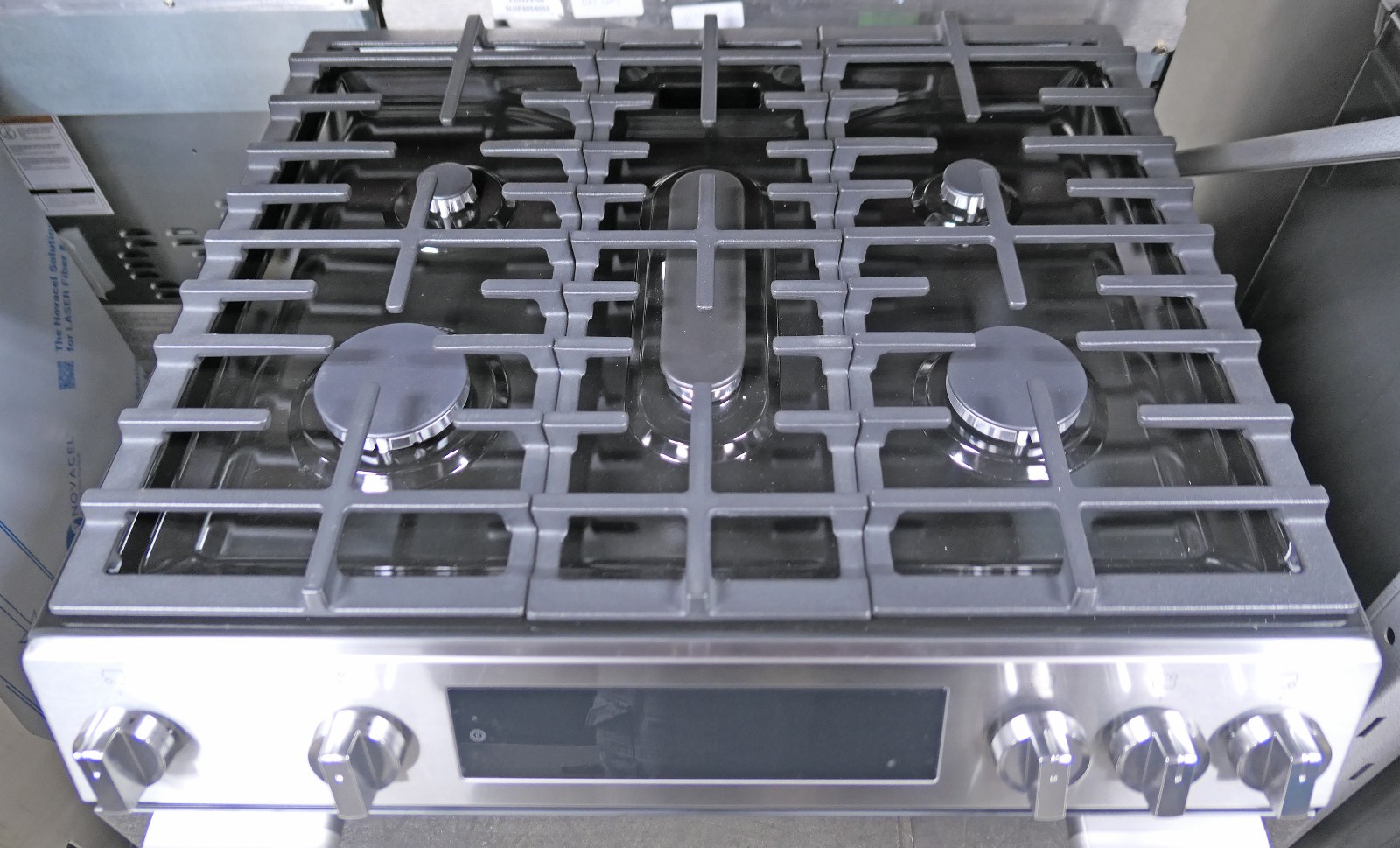 Bosch 100 Series HGF1050MUC 30" Slide-In Gas Range Stainless Steel gallery