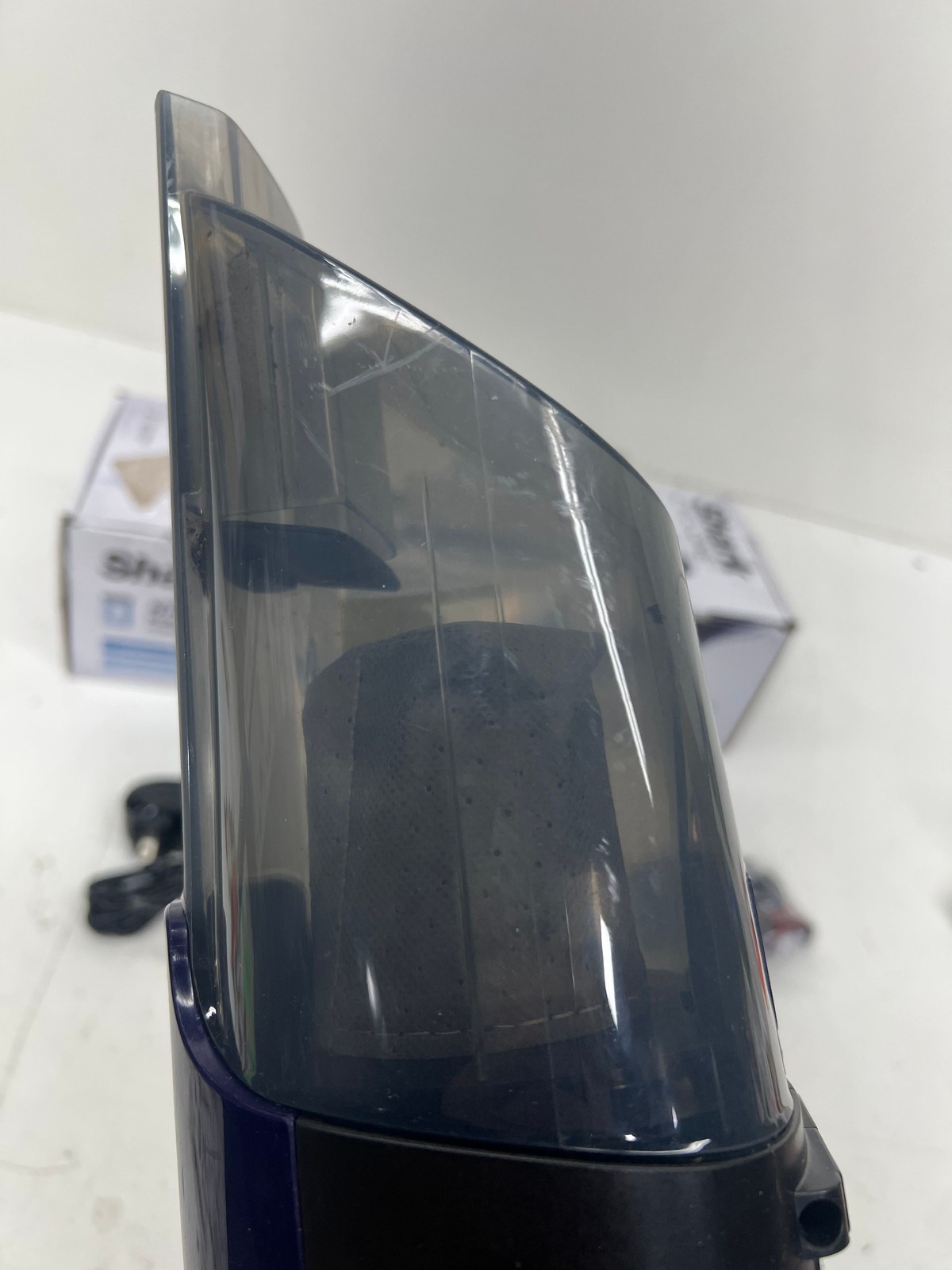 Shark Cyclone PET Bagless Cordless Handheld Vacuum gallery