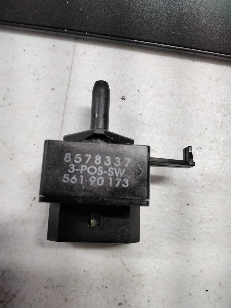 Washer Switch Part # 8578337