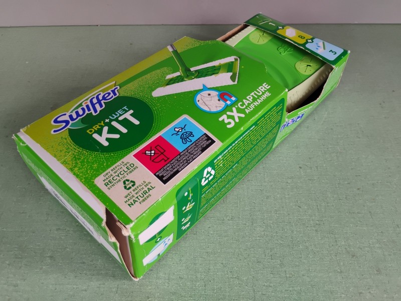 Swiffer Starter Kit - Mop, Dry & Wet Refills Damaged Box gallery