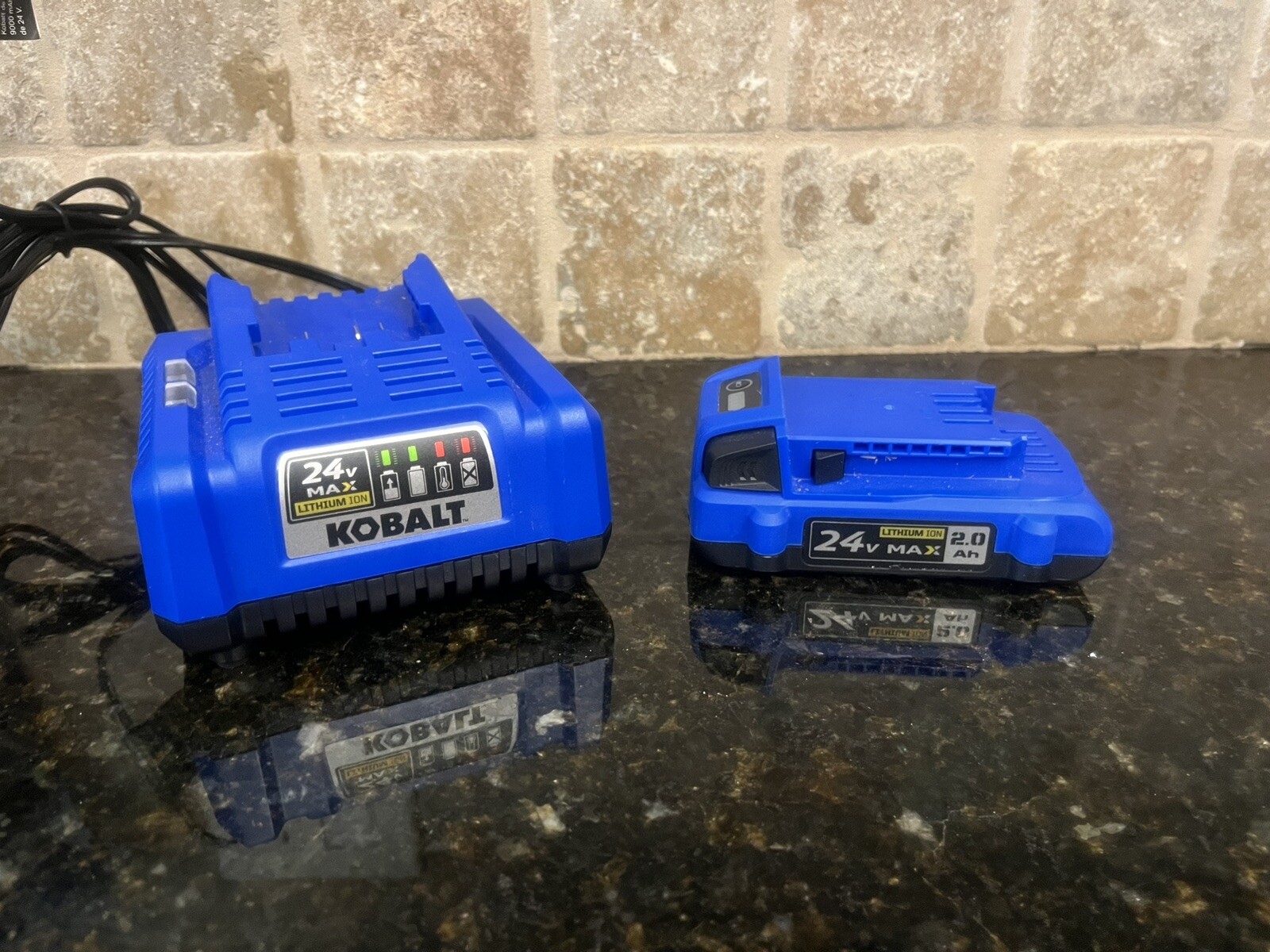 Kobalt Compact Lithium-ion 24V Max 2.0Ah Battery KB224-03 Charger KRC2445-03 LOT gallery