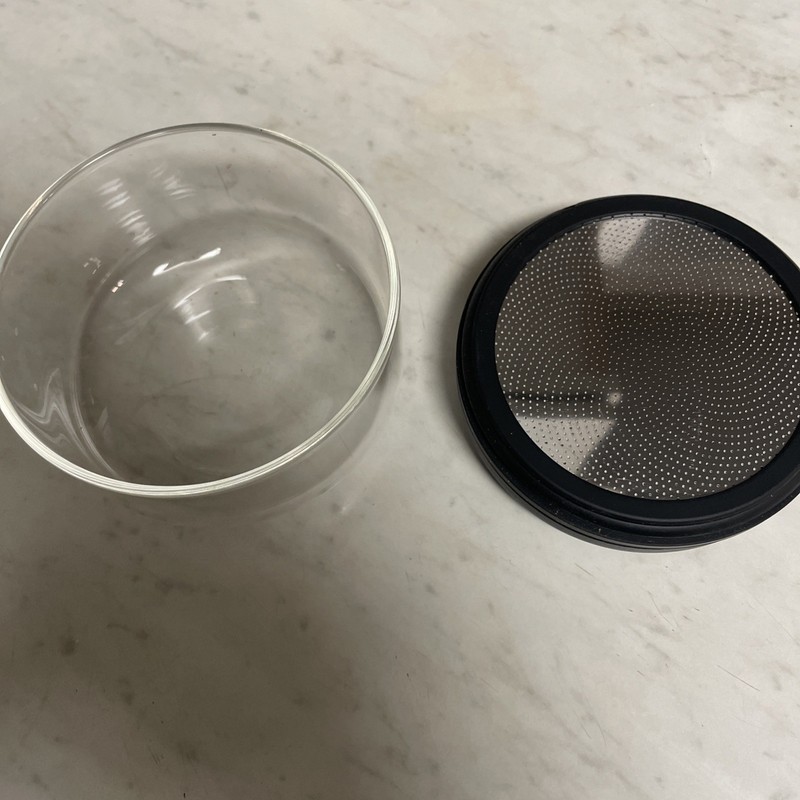 Fellow Atmos Vacuum Canister 0.4L Clear w/ Black Lid Lock Indicator-DISPLAY gallery