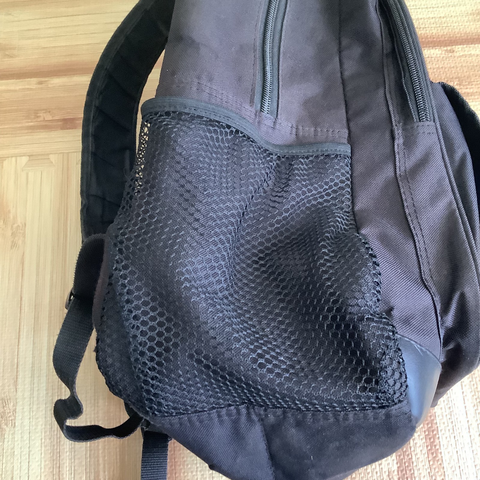 ES Eastsport Black Large Backpack w/Flaws See Pictures 4