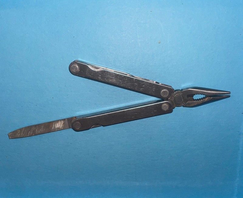 Original Leatherman Multi-Tool Knife w/ Leather Sheath Vintage No Date Mark gallery