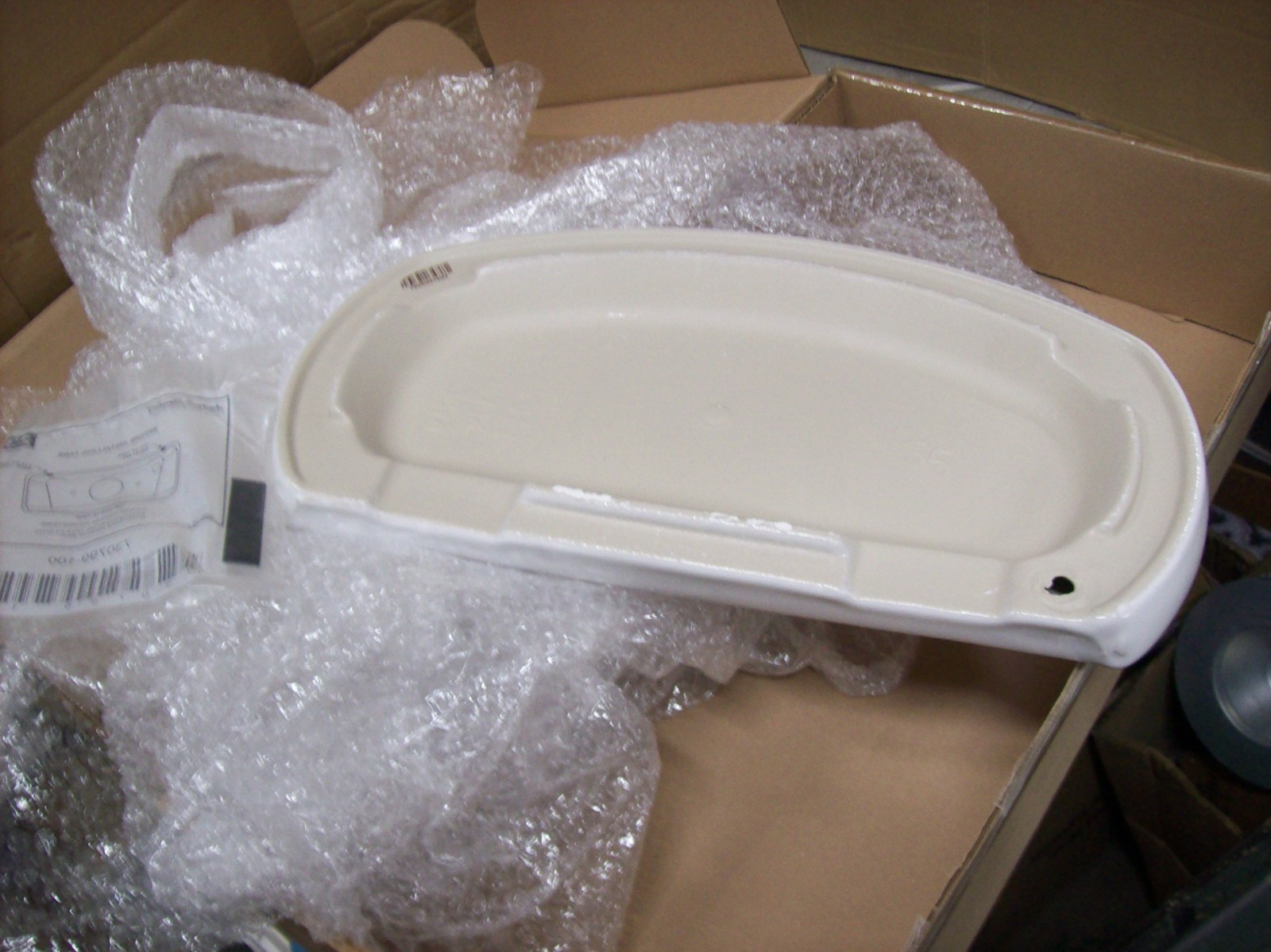 American Standard Genuine Cadet Pro Toilet Tank Lid 735172-400.020 gallery