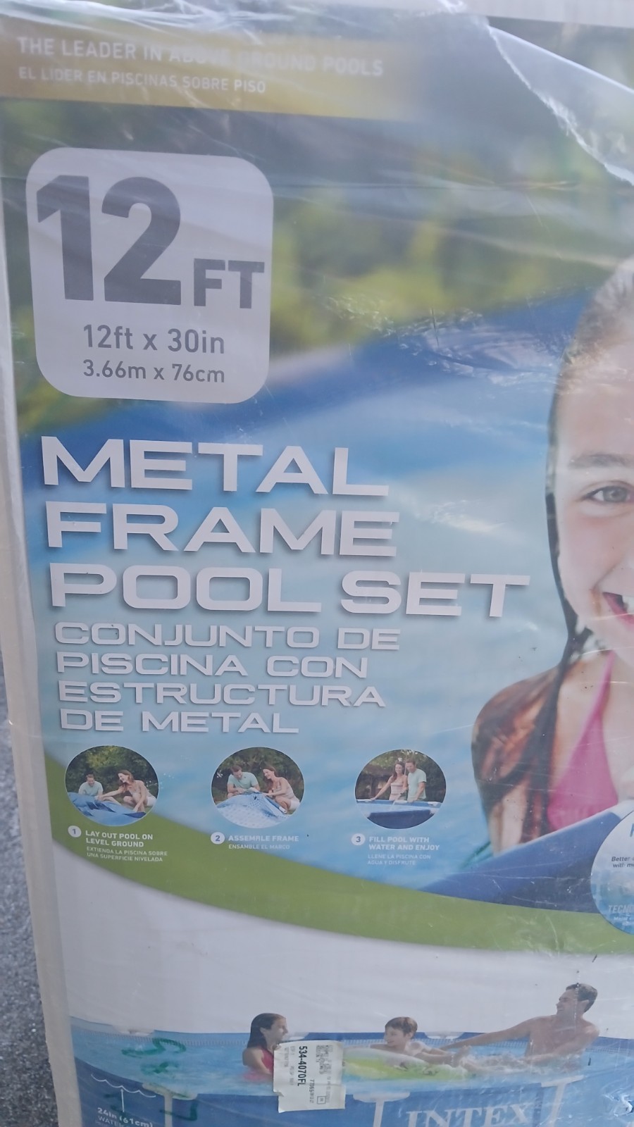 Intex 12 FT × 30 IN Metal Frame Pool Set gallery