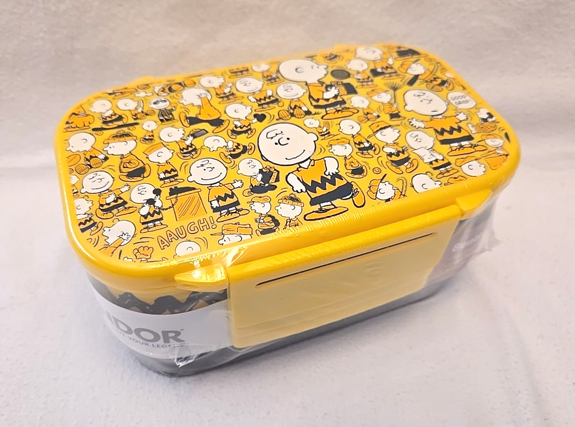 Charlie Brown Peanuts Bento Box - Yellow Black. * NEW * gallery