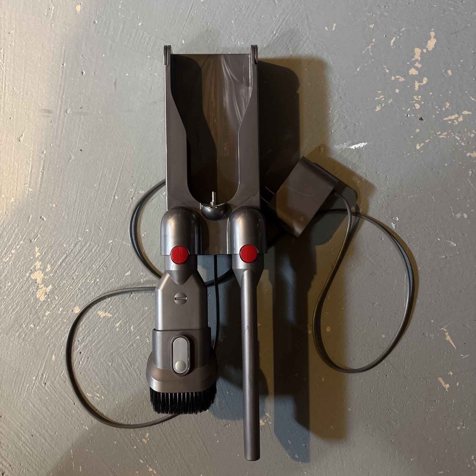 Dyson V11 OUTSIZE Power Adapter Charger & Wall Mount Charging Dock gallery