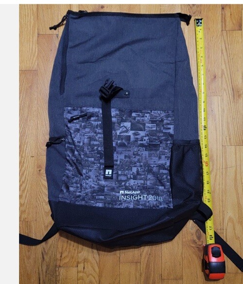 17" Black Expandable Backpack,Cloth Lining, USB Port,NetApp Insight 2018 New