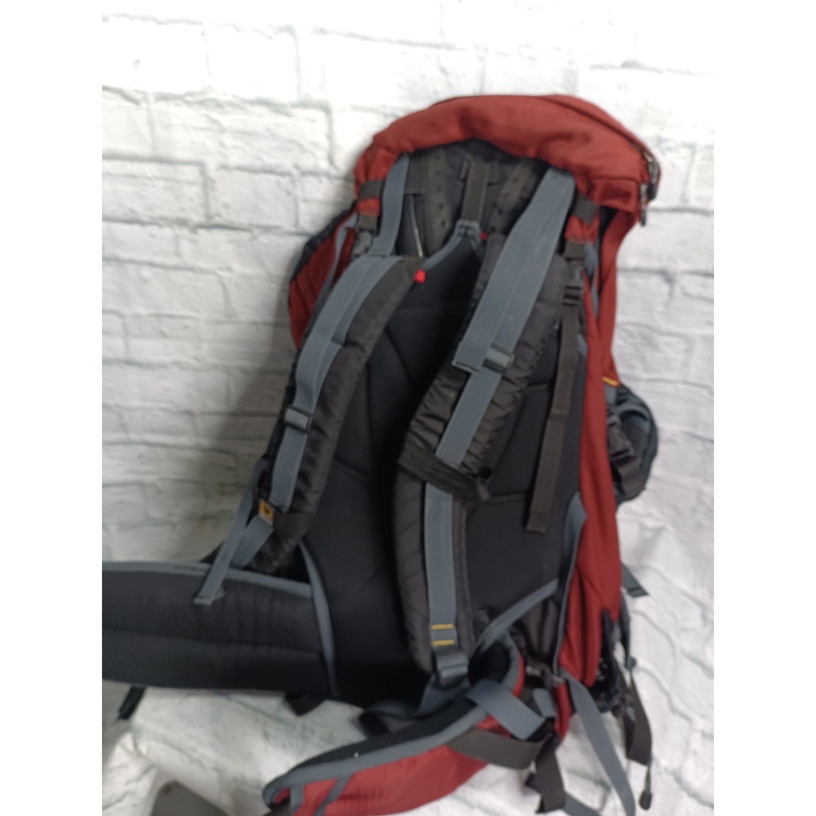 Mountainsmith Internal Frame Backpacking Pack Red Black Large Hiking Bag 3