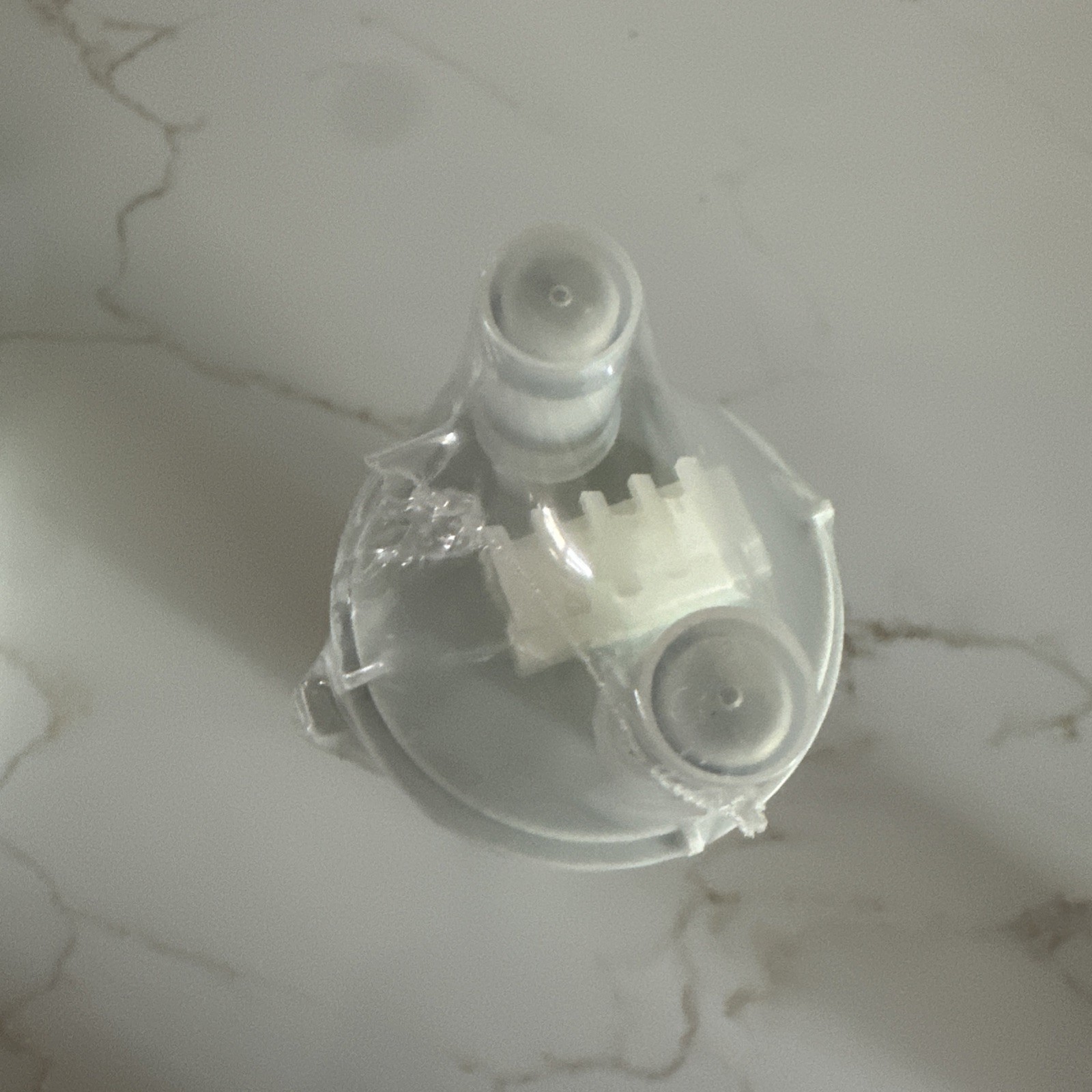 FRIGIDAIRE~ULTRAWF PureSource Ultra Water & Ice OEM Replacement Filter gallery