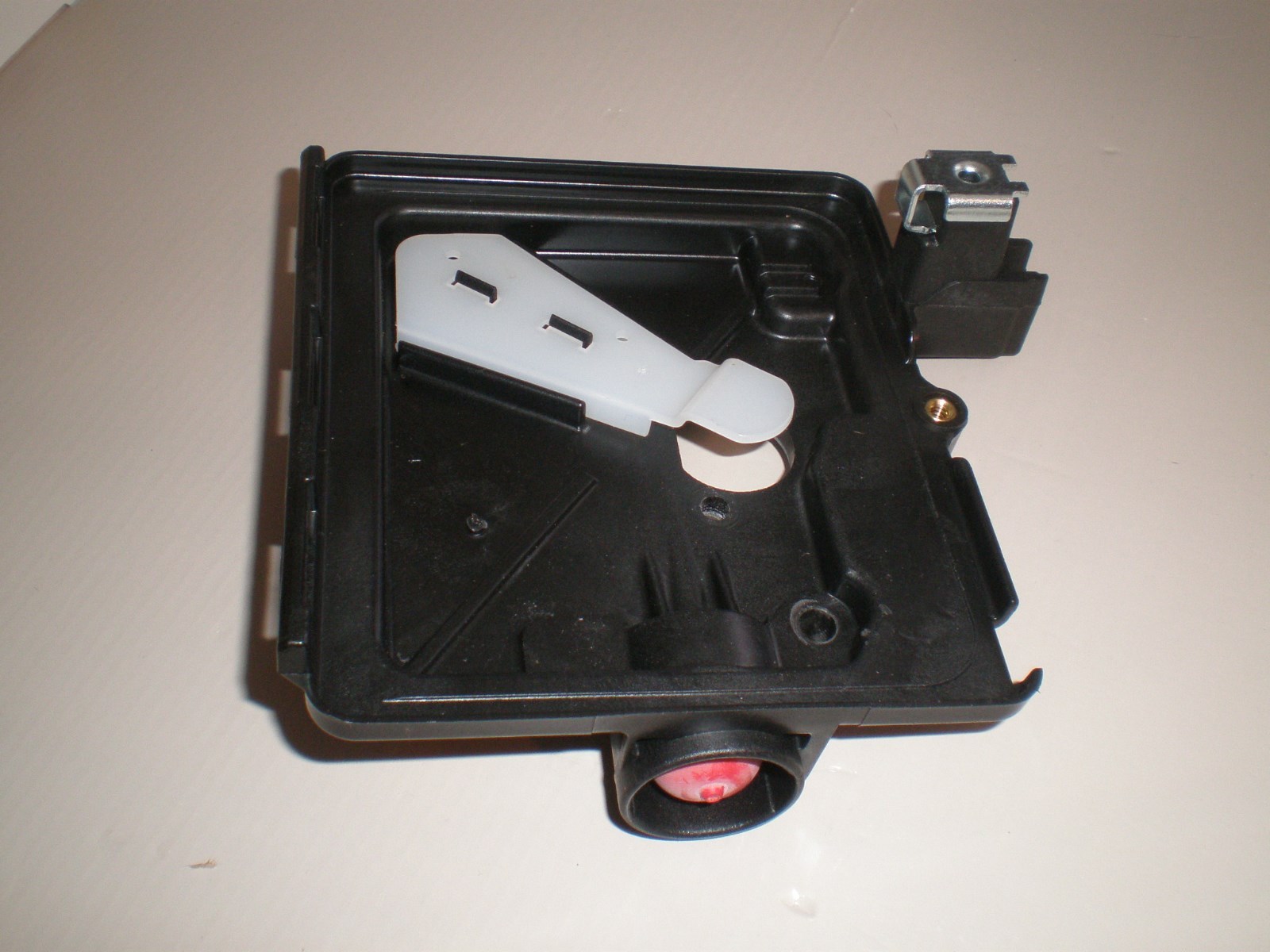 Briggs & Stratton 795259 Air Cleaner Primer Base Replaces 792040 691753 496116 gallery