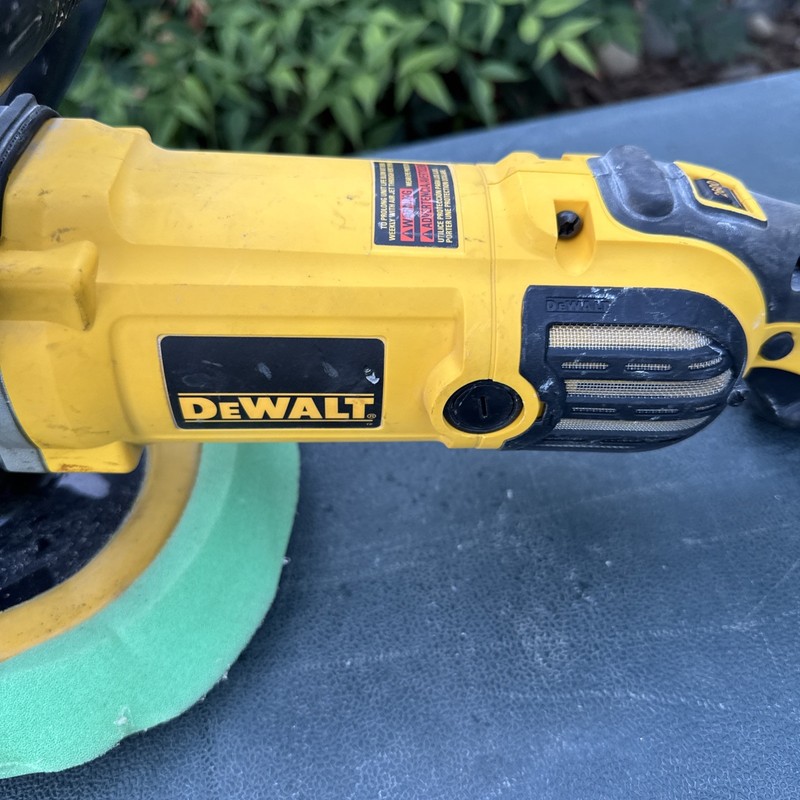 DEWALT Buffer Polisher, 7”-9”, 12 amp, Variable Speed Dial 0-3,500 RPM’s DWP849X gallery
