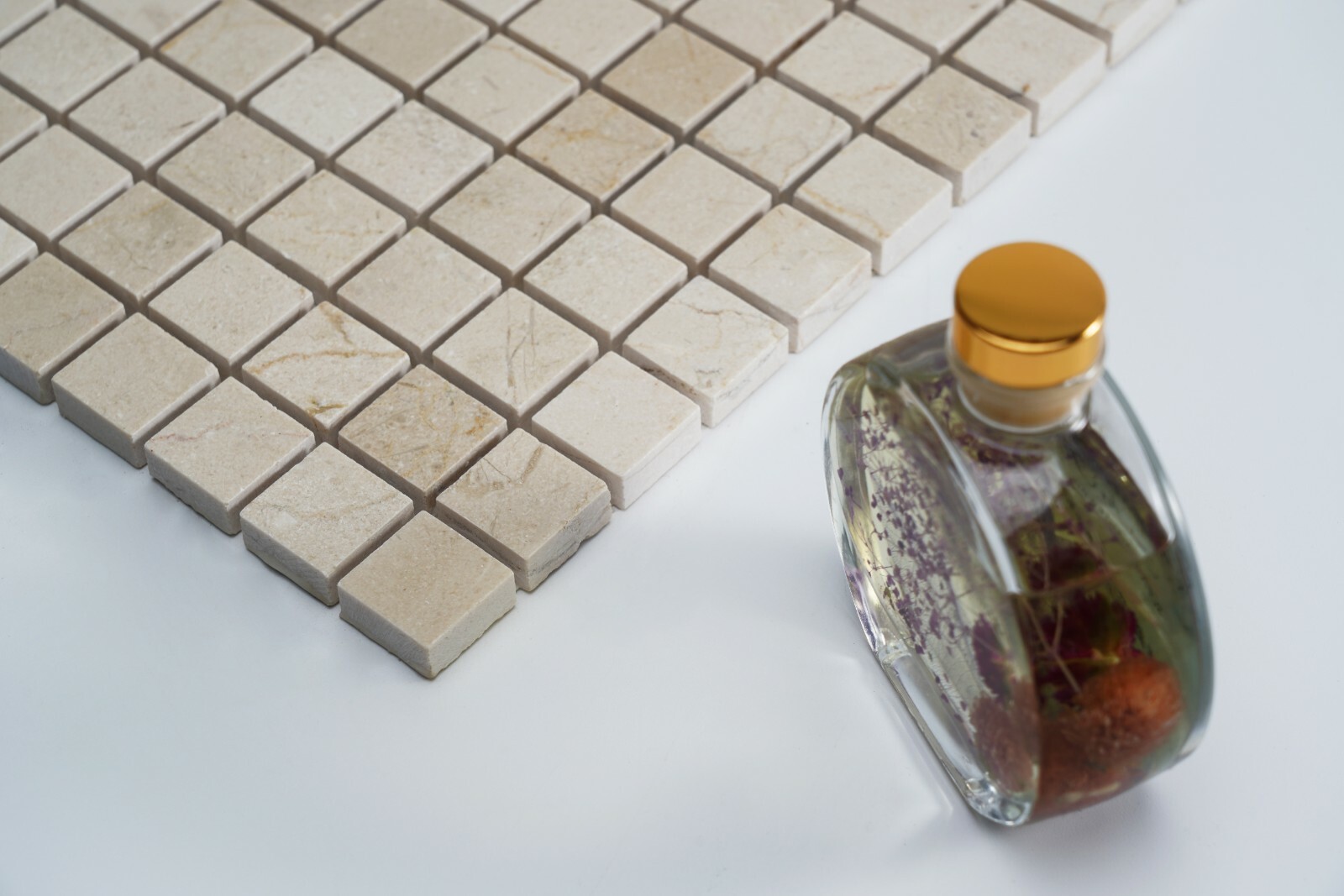 Simple Tile - Marble Mosaic Tile Kitchen Backsplash, 1"X1" Square - Crema Marfil gallery