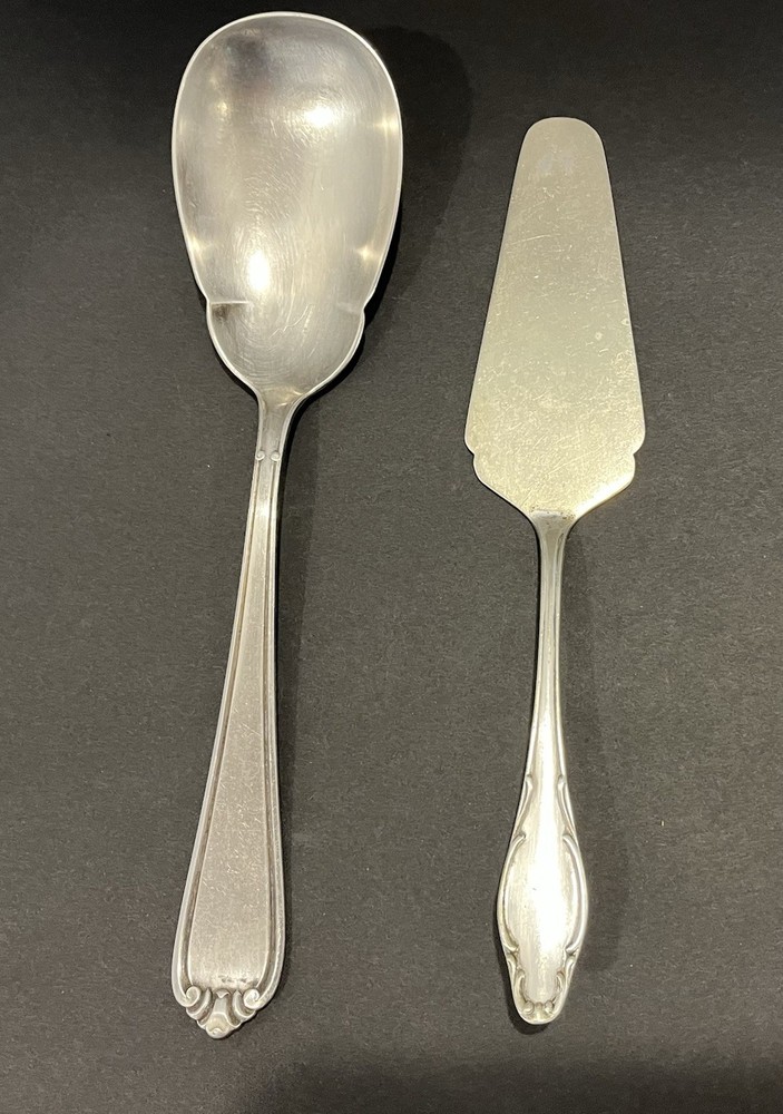 Vintage Wellner Two Piece Serving Set Silver Plate Spoon and Pie Server 90 Mark