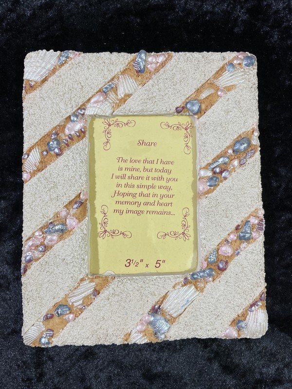 SEASHELL PICTURE FRAME w/Simulated Sand - Portrait or Landscape for 3.5 x 5" gallery
