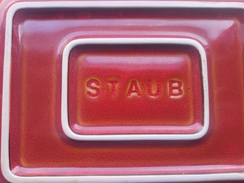STAUB Ceramic Rectangular Baking Dish 10" X 6 1/2"◾ Cranberry MINTY!1 gallery