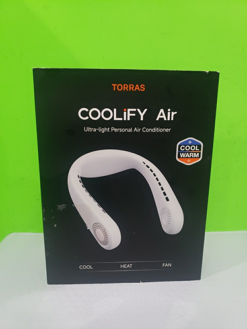 TORRAS COOLiFY Air Neck Air Conditioner 5000mAh - Golden White Open Box gallery