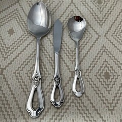 Oneida Toujours Cube Heirloom Misc Service Pieces (3)