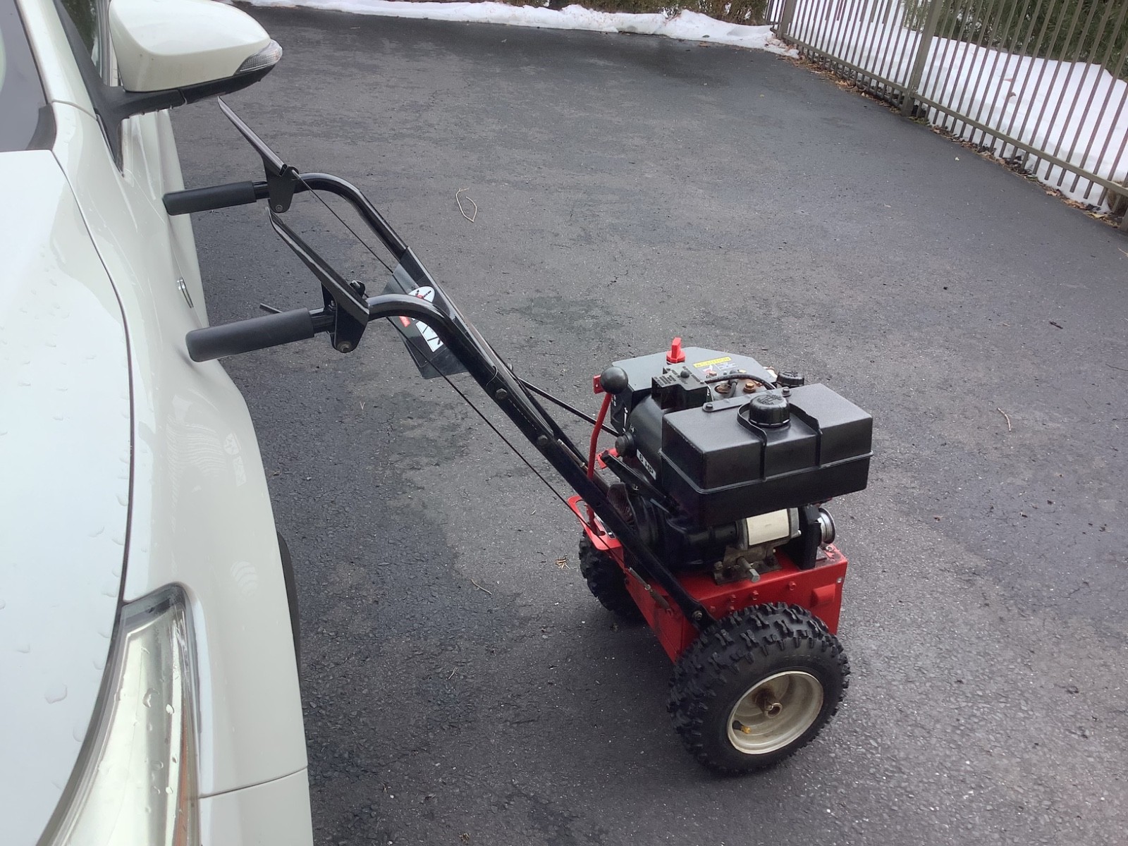 1995 Snapper two stage serries 3 Snow Thrower Model I6223 (For Parts Only) gallery