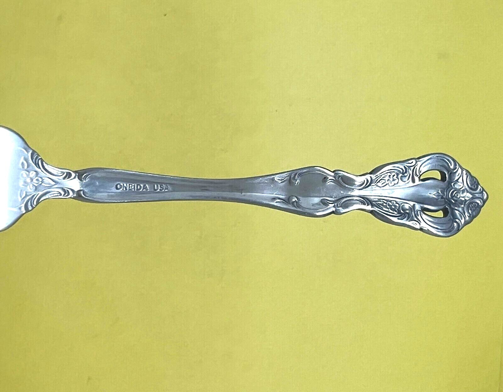 ONEIDA HEIRLOOM CUBE MICHELANGELO GLOSSY STAINLESS FLATWARE FLORAL - CHOICE gallery