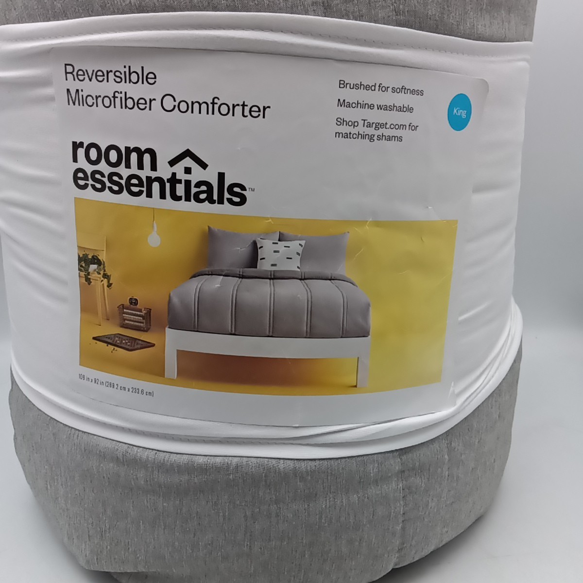 Room Essentials Reversible Microfiber Comforter King Size Gray 106in X 92in gallery