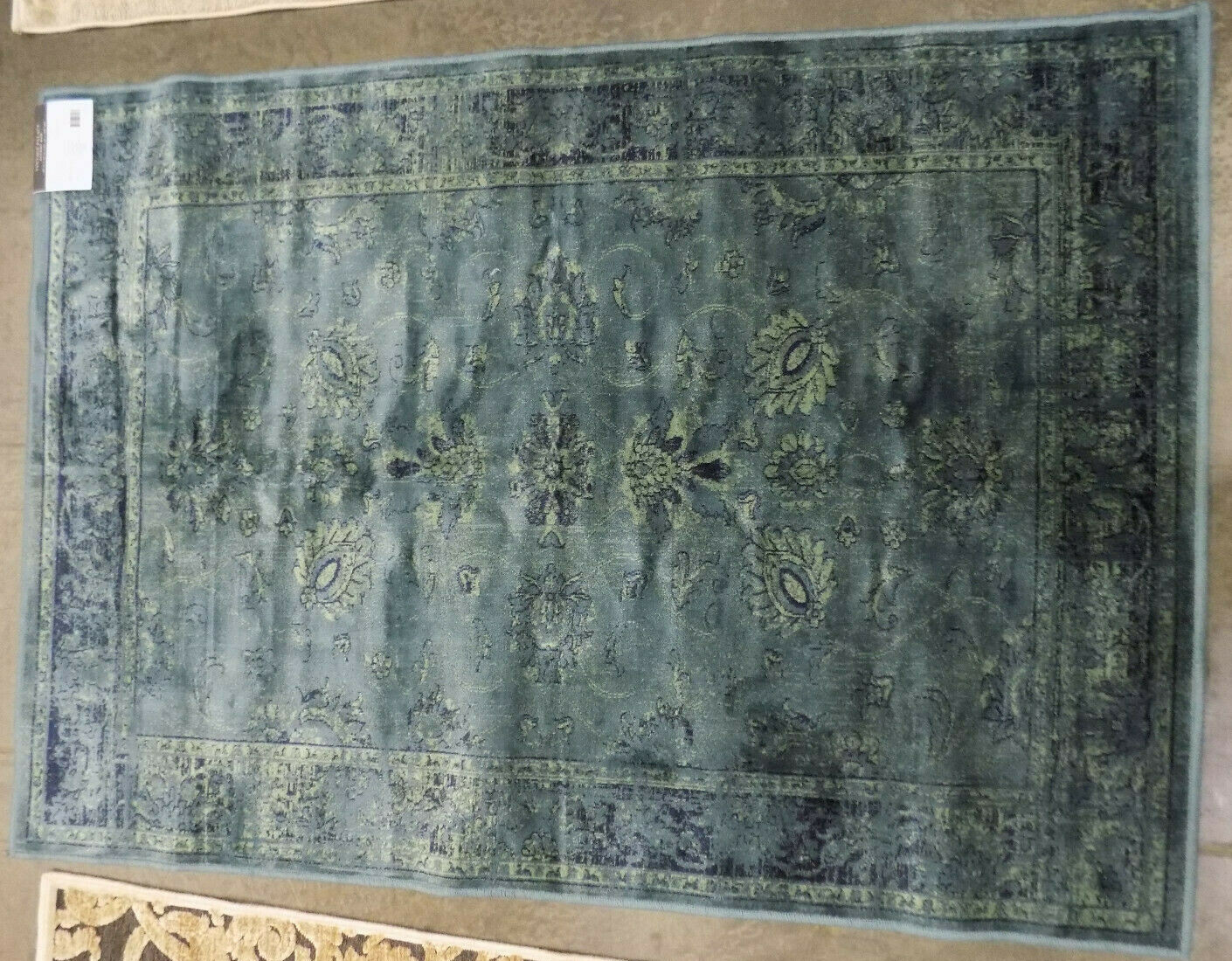 TURQUOISE / MULTI 3'-4" X 4'-7" Stained Rug Reduced Price VTGB117-2220-3 gallery