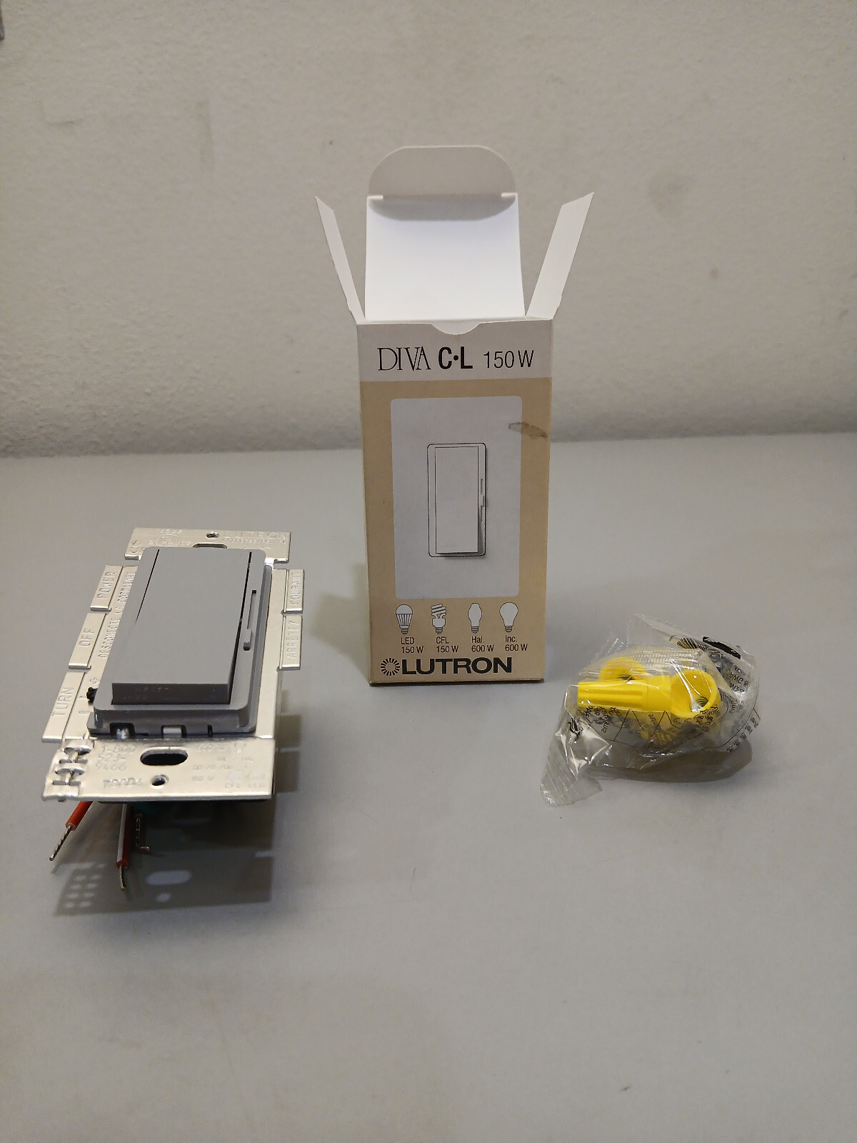 LUTRON DIVA C-L 150W DIMMER FOR DIMMABLE LED/CFL BULBS DVCL-153P-GR gallery