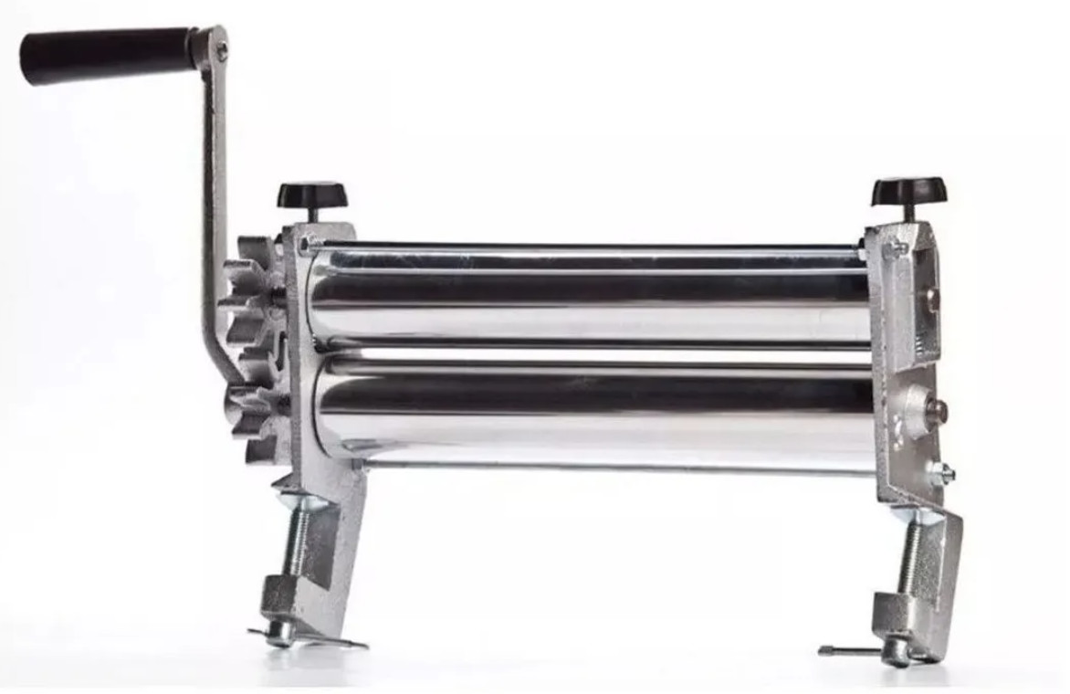 Botini Manual Dough Roller Press with clamp. Make Pasta, Noodles, Breads, Pizza. gallery
