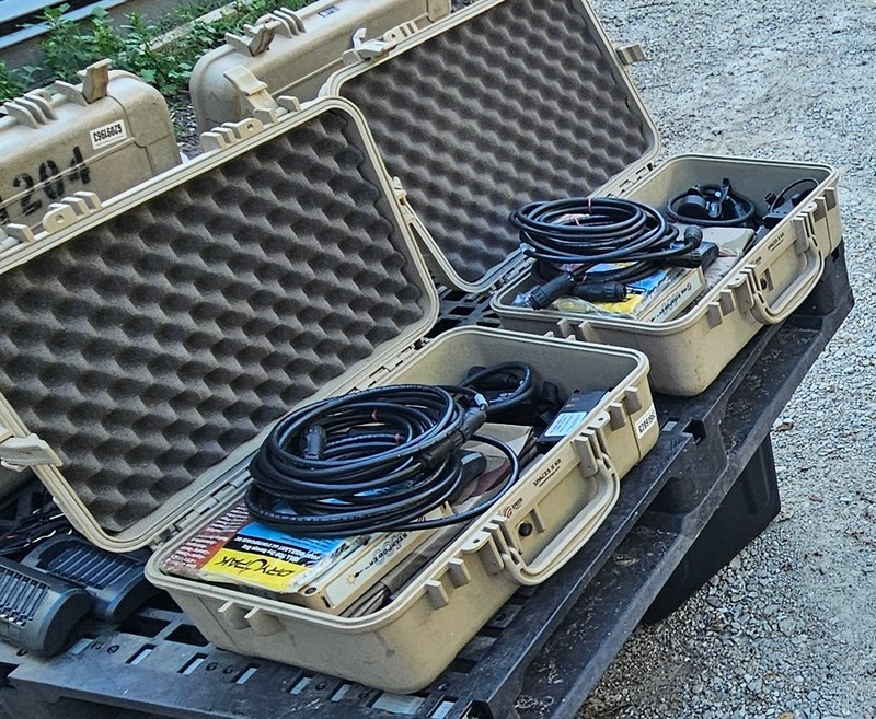 Iris Technology SPACES II Portable Military Solar Energy Field Kit 78535-103399 gallery