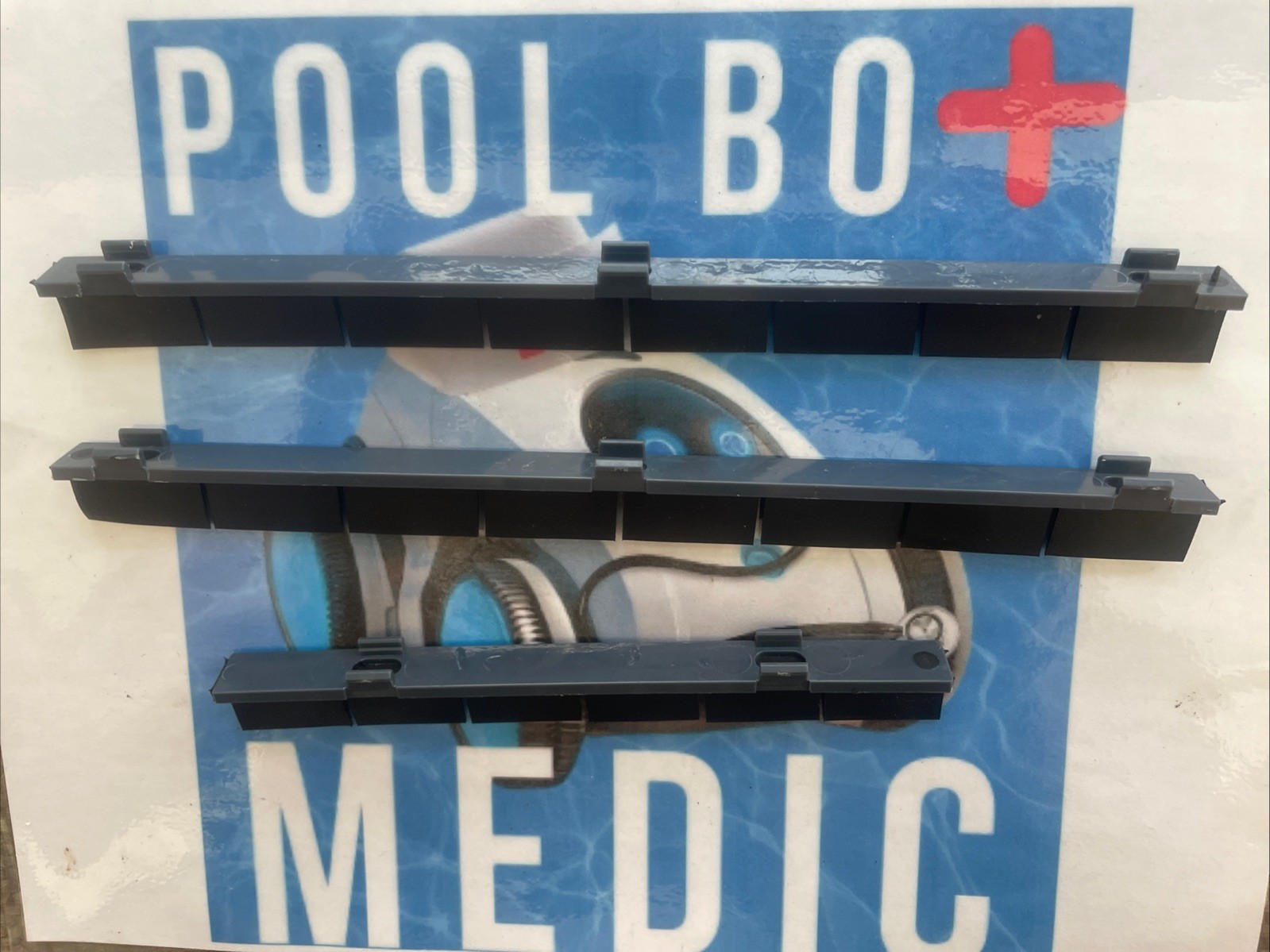 New Maytronics Dolphin Pool Skirt Rubber Strips Bottom Brush Scrubber 2022-up gallery