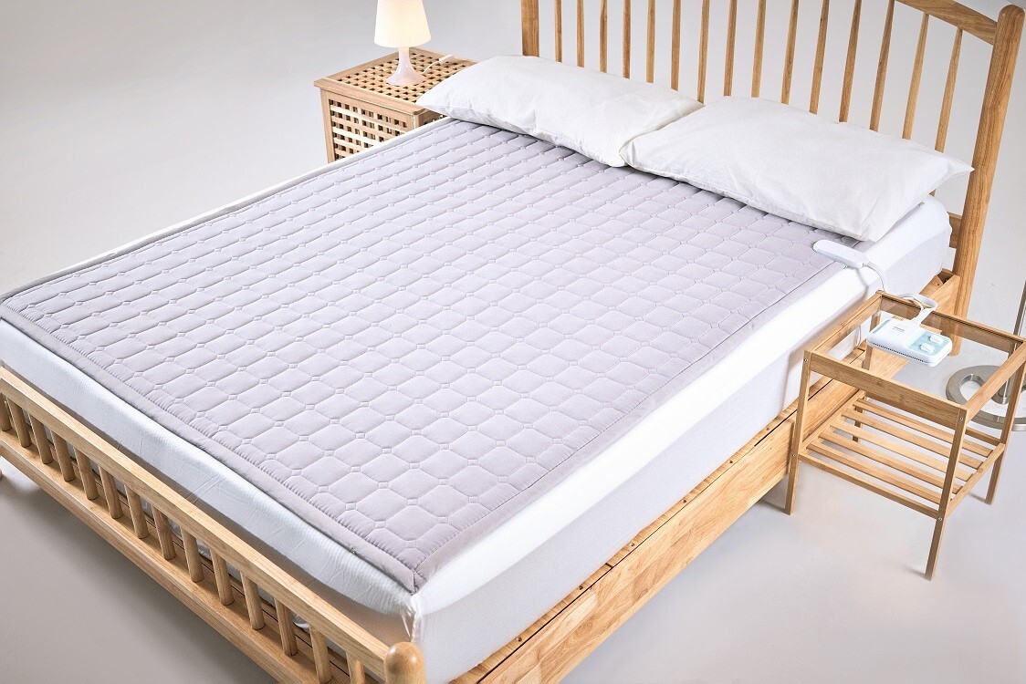 GML Liebeheim Heating Mattress Pad gallery