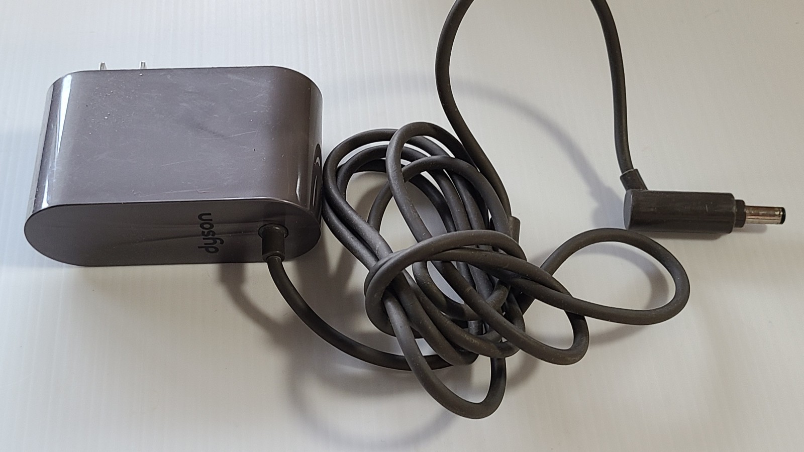 Dyson Class 2 Battery Charger 26.1V output Model: 210826-03 gallery