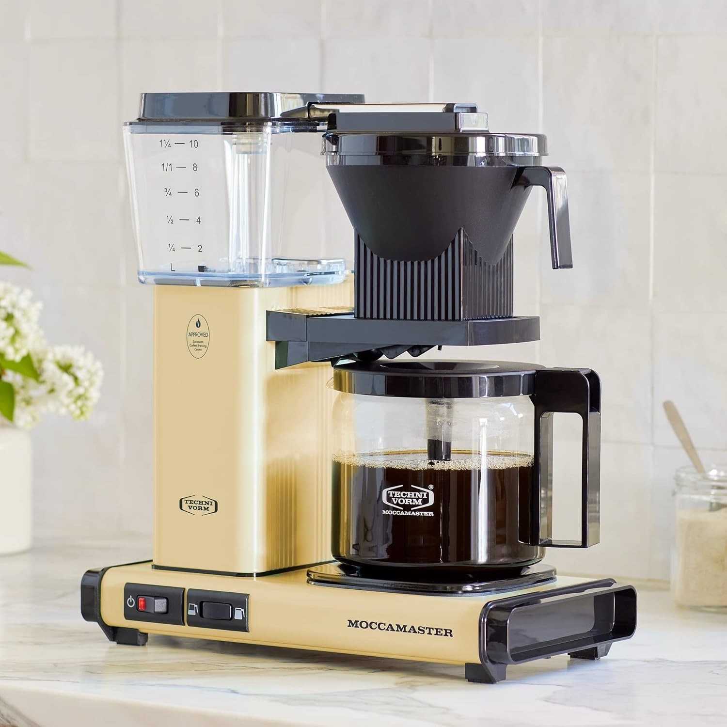Technivorm Moccamaster KBGV 53927 Coffee Maker Butter Yellow, 10-Cup gallery