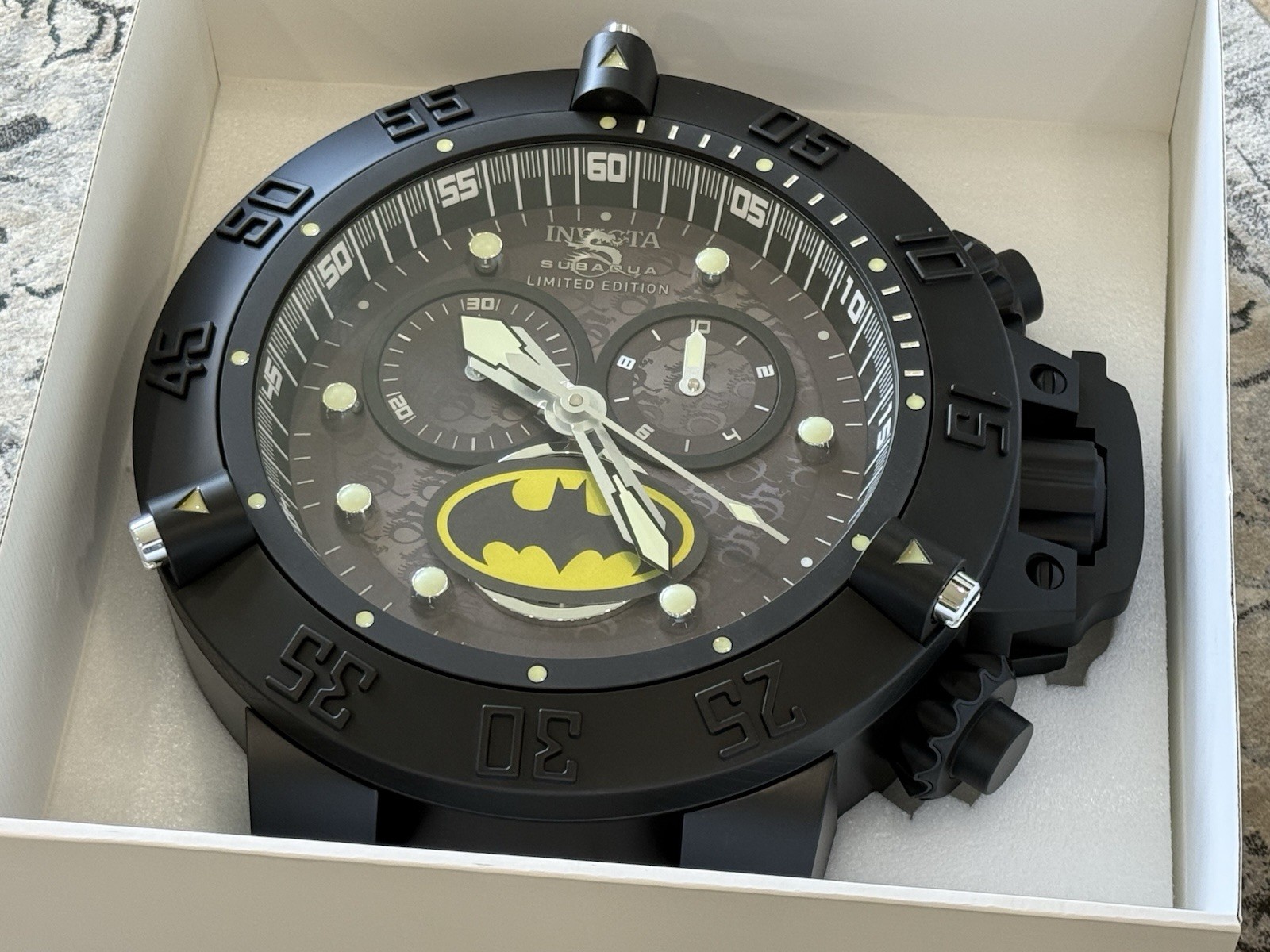 NEW INVICTA DC BATMAN BLACK 19 Inches Subaqua Style Wall Clock !! gallery