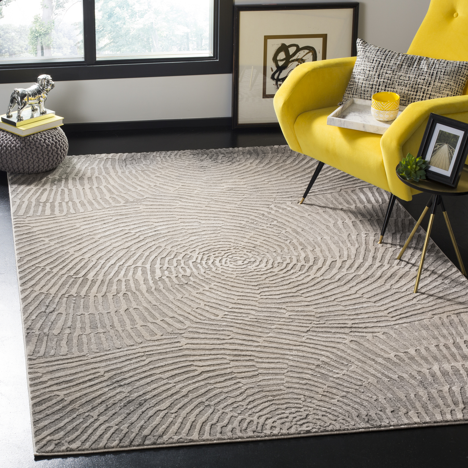 Safavieh Power Loomed Meadow Collection Taupe Area Rugs - MDW343E gallery