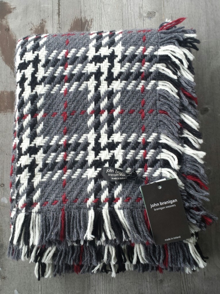 John Branigan Wool/Alpaca Blend Throw Dark Gray Tartan Handwoven in Ireland NEW gallery