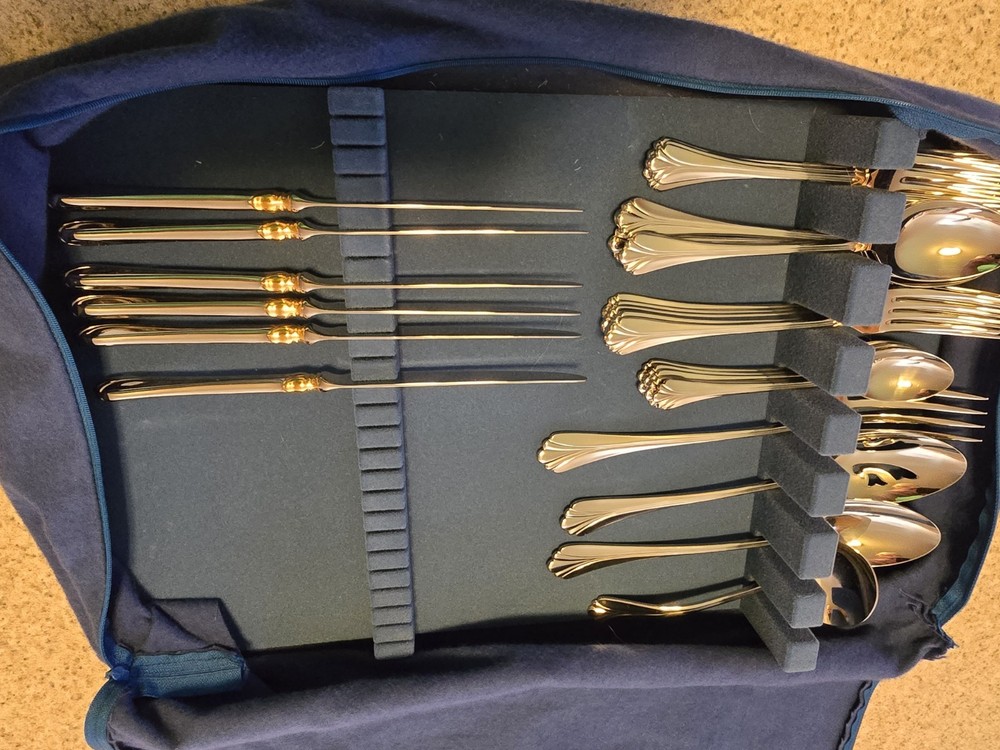 Mikasa - Lyons Flatware - Gold Accent . 34 Pieces Include (6) 5-piece Settings