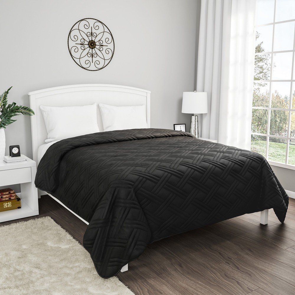 Comforter Blanket Solid Color Quilted Lightweight Coverlet Full/Queen 86 x 86 in