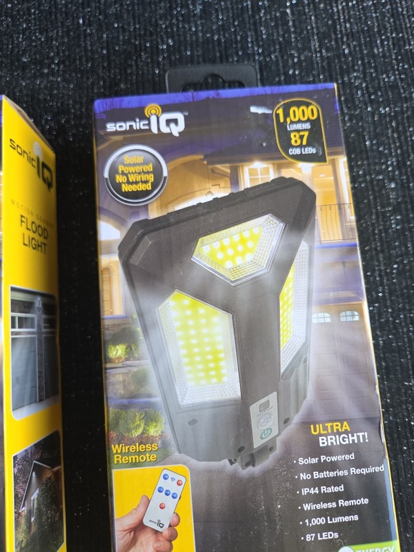 2- 1000LM Solar Wall Light – Remote Motion Sensor IP44 Outdoor Floodlight gallery