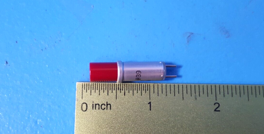 (4 pcs) Panel Light Indicator, #39, Dialco/Dialight, 6.3v-200mA, red gallery